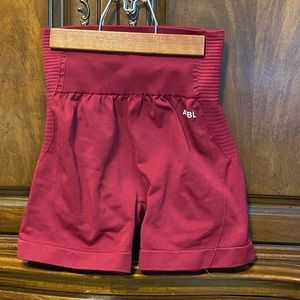 ✨ 2/$15 ✨ Abyl seamless exercise shorts— very compressive